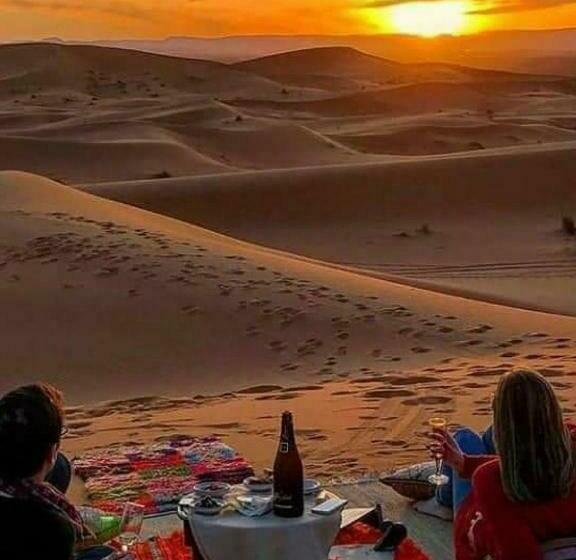 ペンション Sahara Lodg Camp