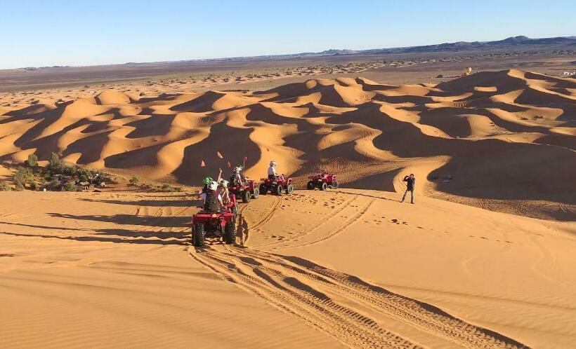 ペンション Sahara Lodg Camp