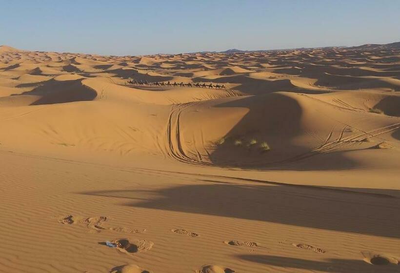 ペンション Sahara Lodg Camp