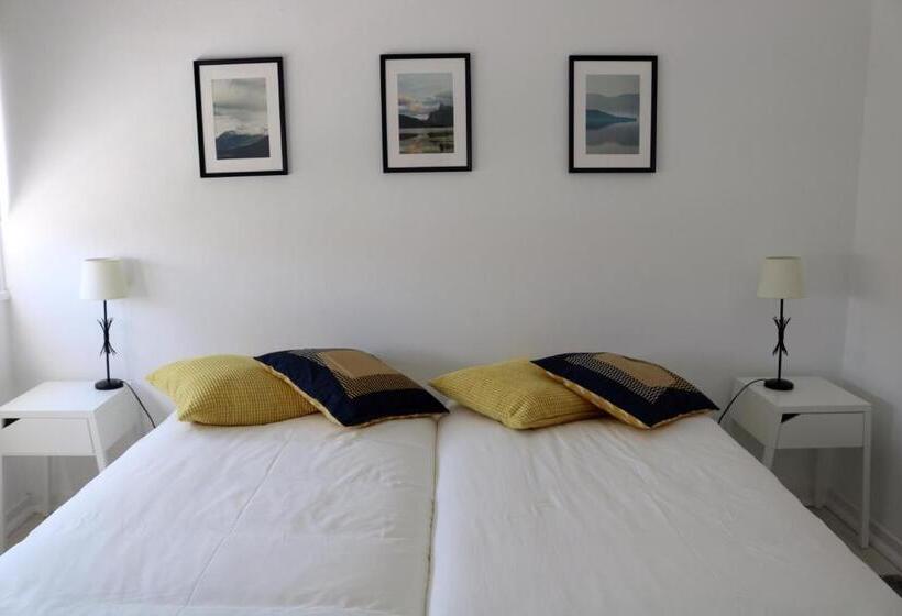 הוסטל In My House