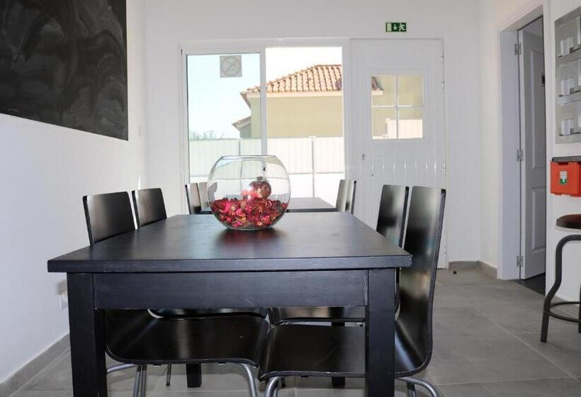 הוסטל In My House