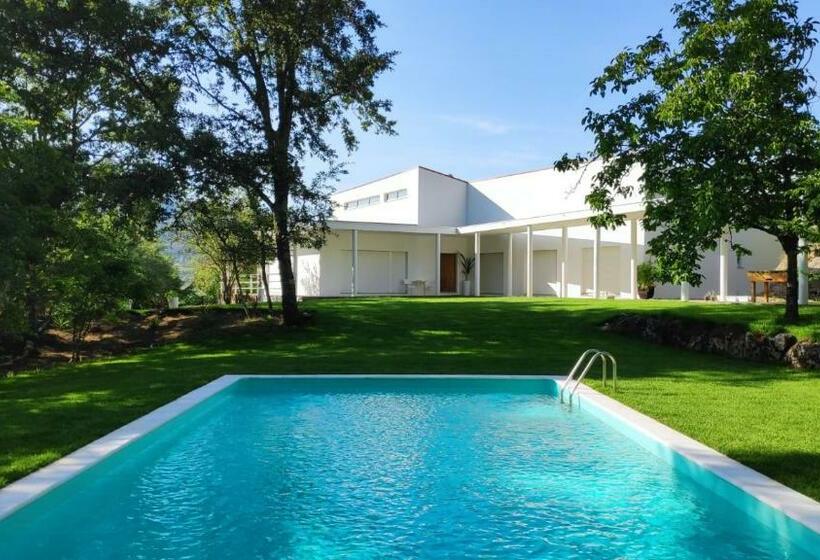 مبيت وإفطار Casa De Apeleiras