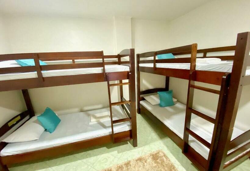 Nocleg ze śniadaniem Rqs Hostel