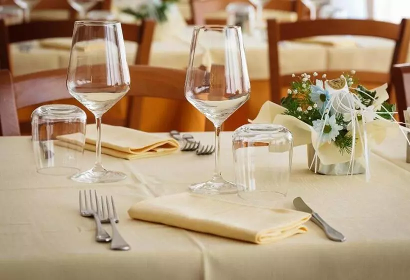 ホテル Ristorante Il Gabbiano