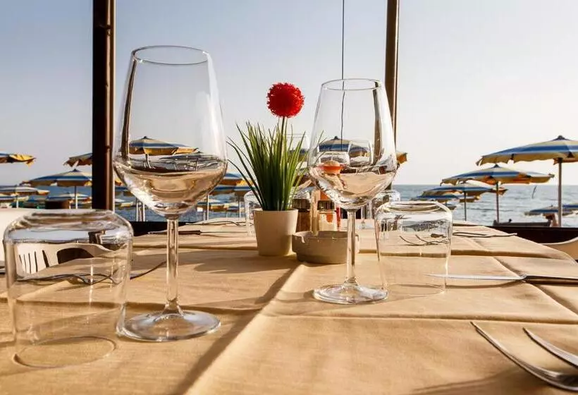ホテル Ristorante Il Gabbiano