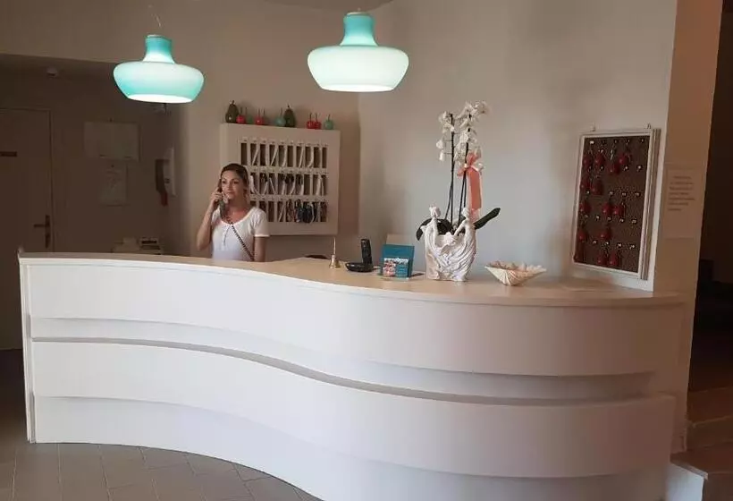 ホテル Ristorante Il Gabbiano