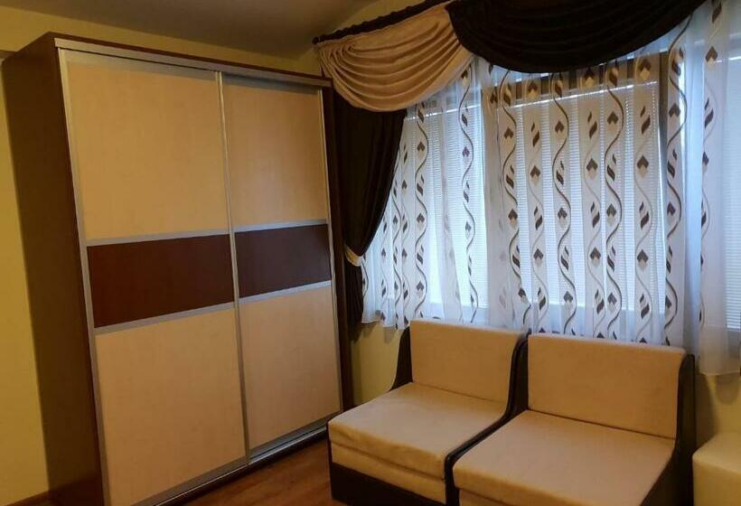 ペンション стаи за гости дани