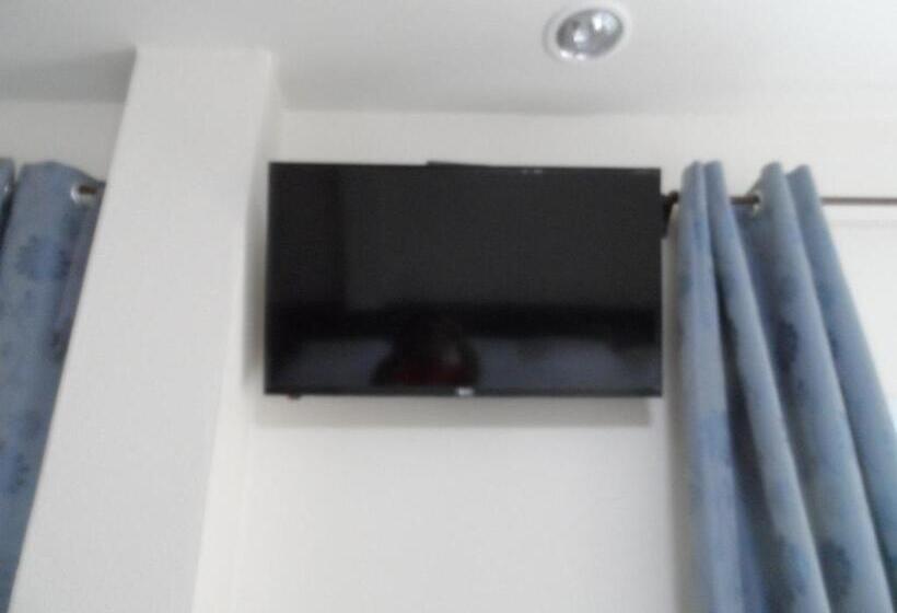 Pensió กู๊ดวิวสัตหีบ