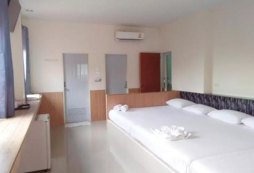 Majatalo กู๊ดวิวสัตหีบ