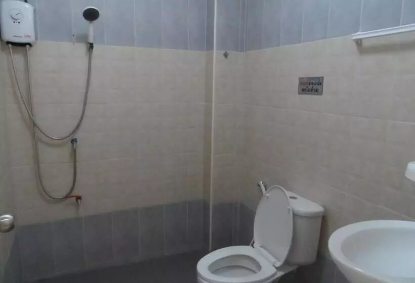 Majatalo กู๊ดวิวสัตหีบ