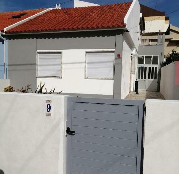 بنسيون Quartos Da Praia