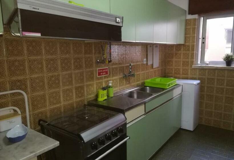 بنسيون Quartos Da Praia