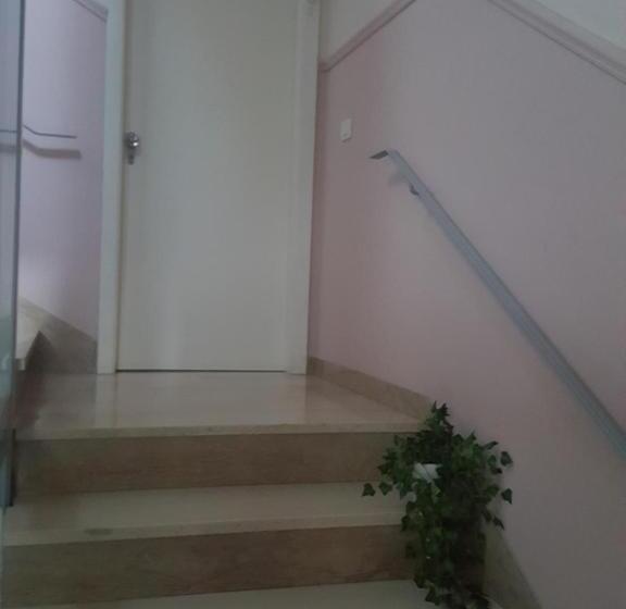 פנסיון Rosagarden S