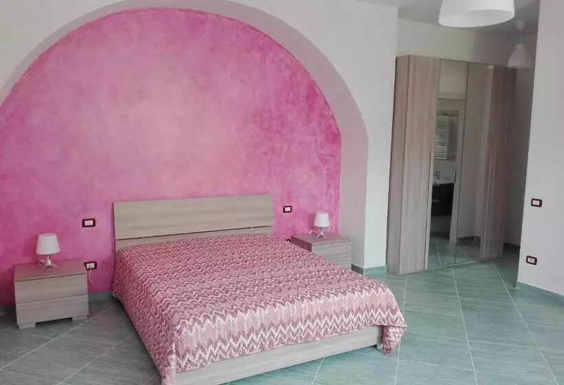 ベッドアンドブレックファースト Affittacamere Villa Zelinda