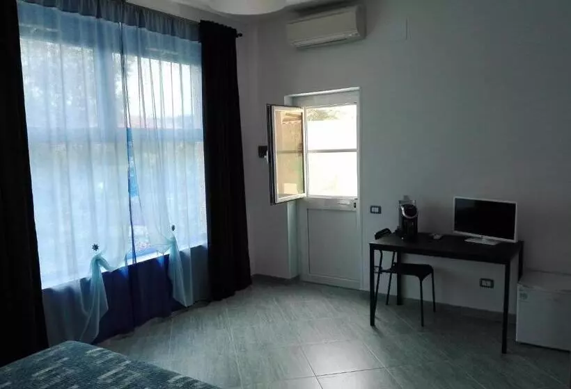 ベッドアンドブレックファースト Affittacamere Villa Zelinda