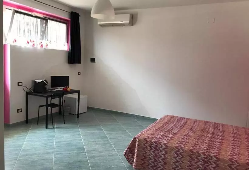 ベッドアンドブレックファースト Affittacamere Villa Zelinda