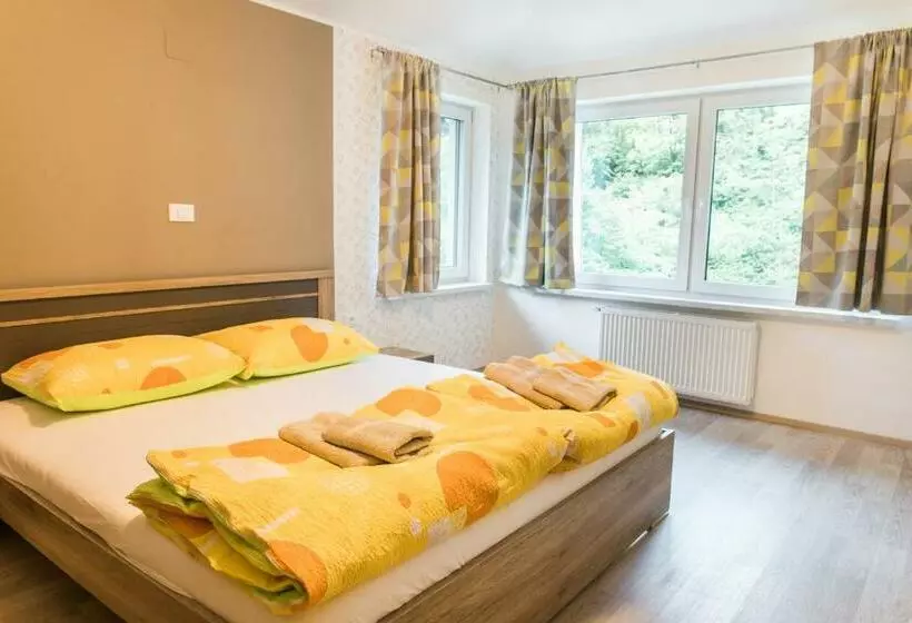 پانسیون Guest House Rosi