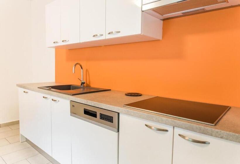 پانسیون Guest House Rosi