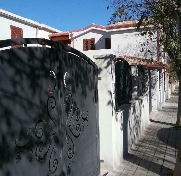 פנסיון Isola Antica