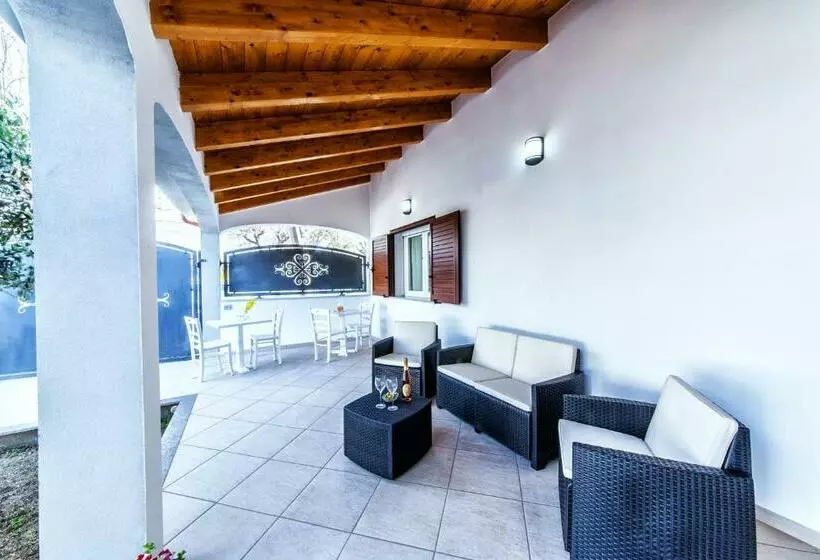 Majatalo Isola Antica