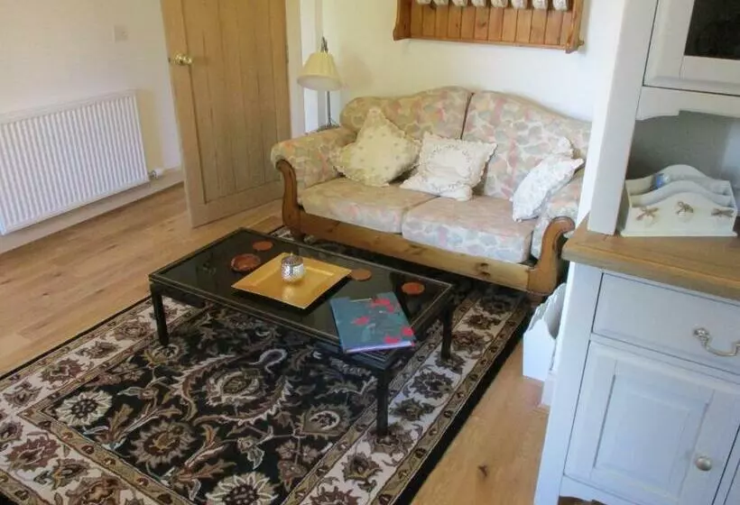 White Lodge B & B