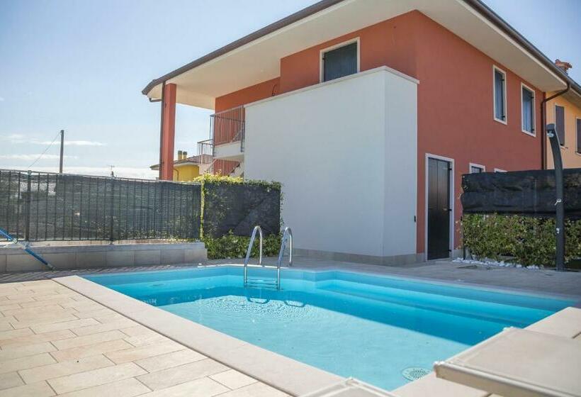 تختخواب و صبحانه Casa Pepe