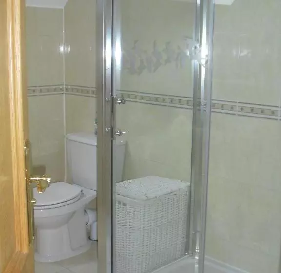 Devenish Lodge B&b