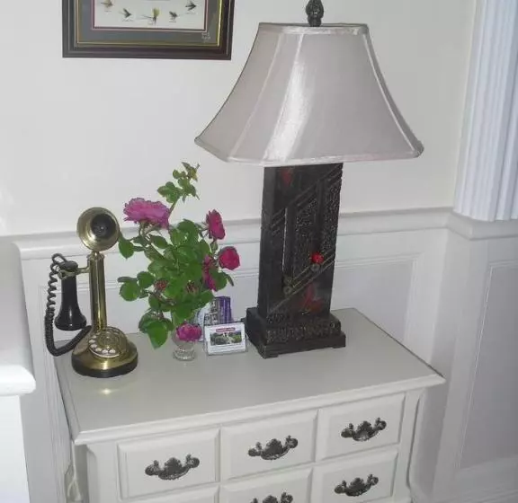 Devenish Lodge B&b