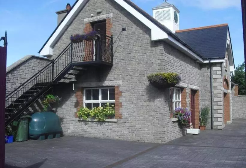 Devenish Lodge B&b