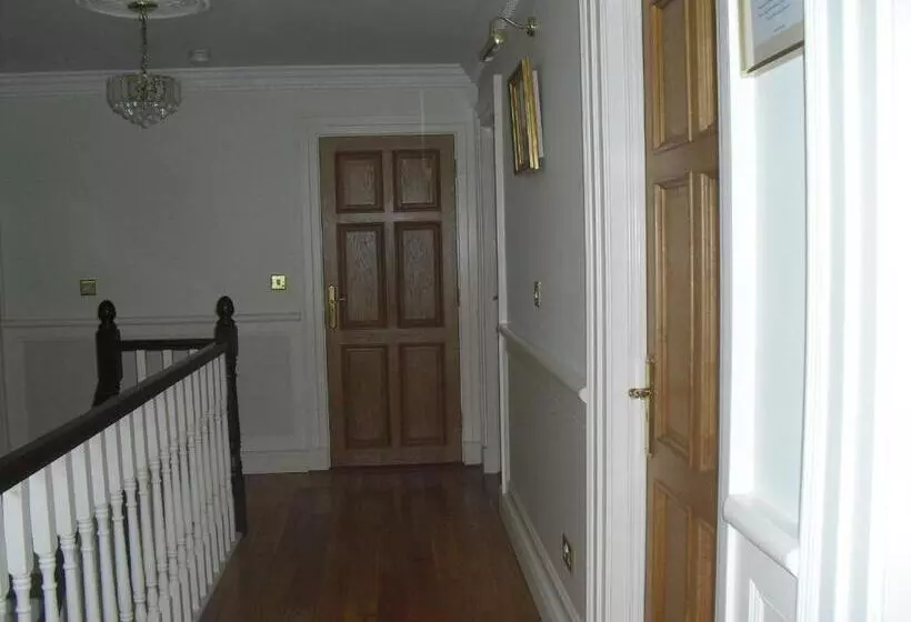 Devenish Lodge B&b