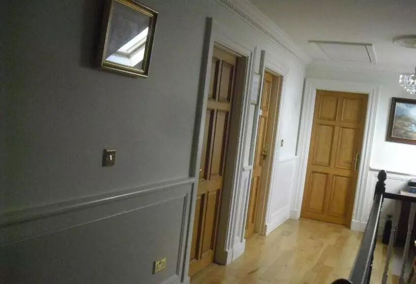 Devenish Lodge B&b