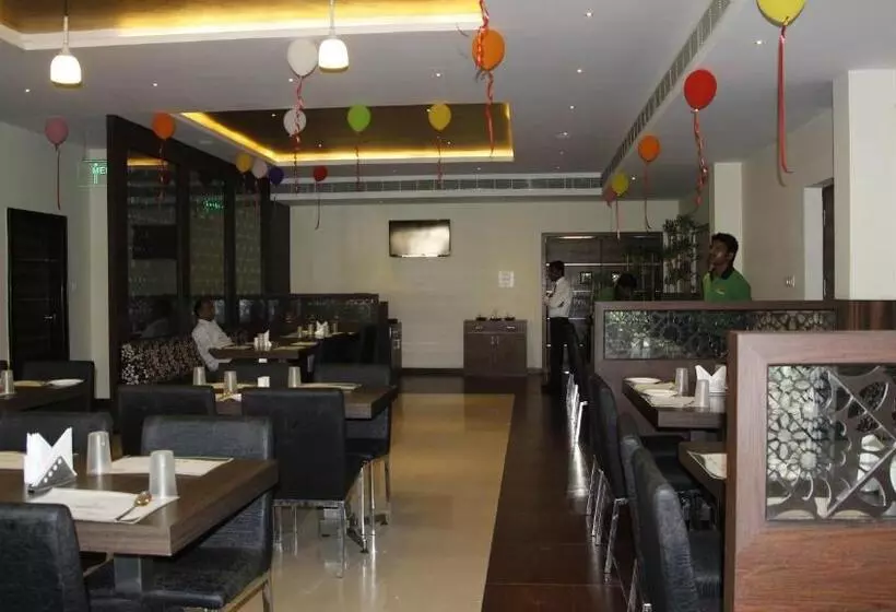 Hotelli Somisetty Landmark