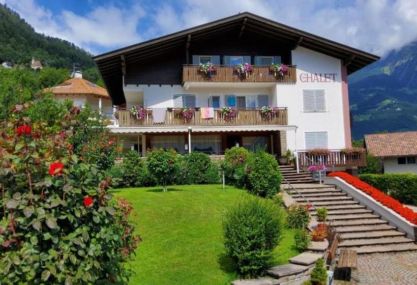 پانسیون Chalet Anna