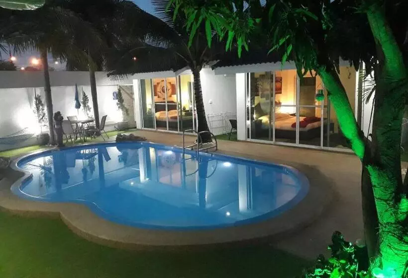 Majatalo Coconut Palms