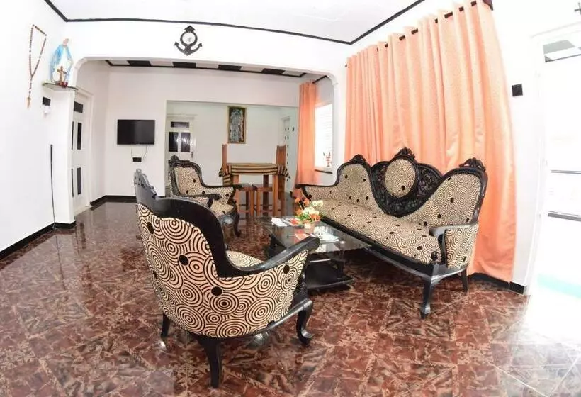 ペンション Royal Residence Negombo