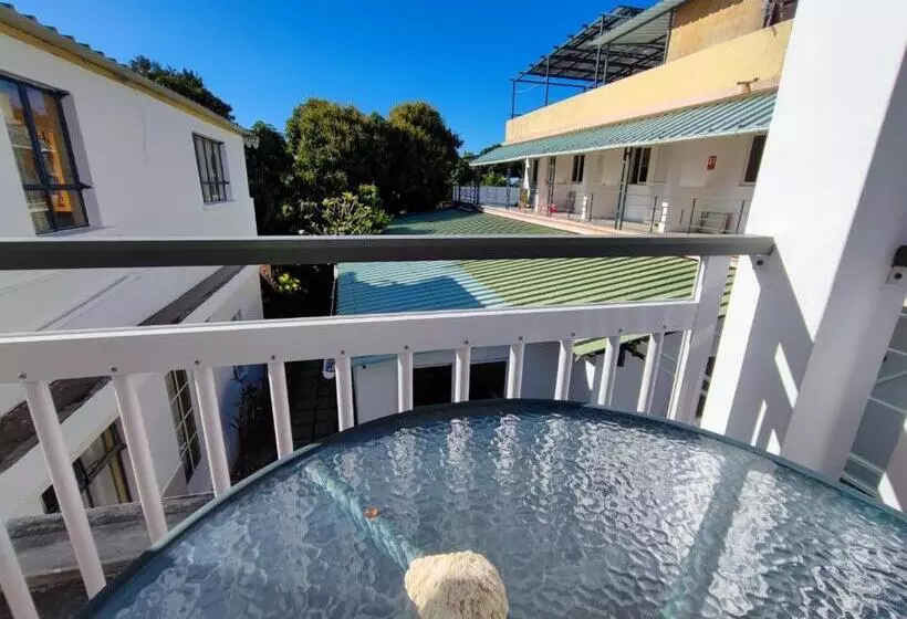 پانسیون Ti Pavillon