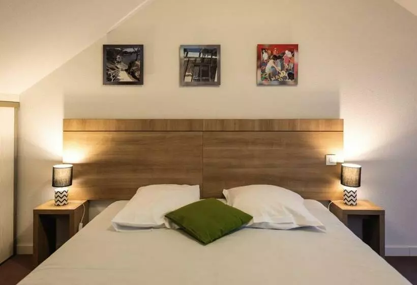 호스텔 Terres De France Le Domaine Du Golf