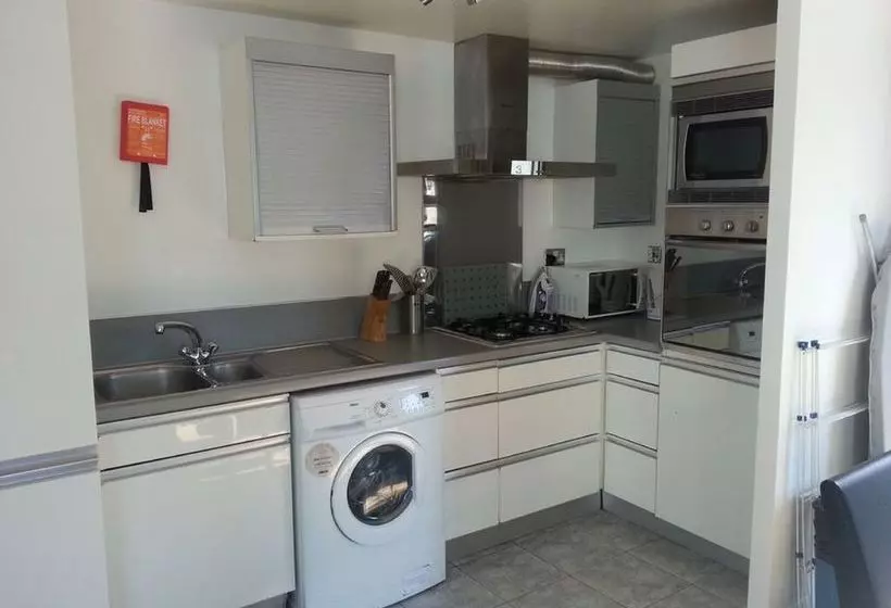 ホテル Access Apartments City