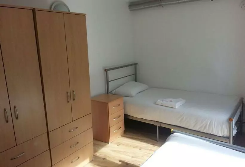 ホテル Access Apartments City