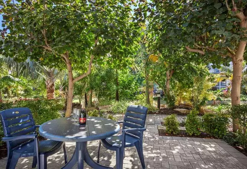 Hotel C Mandurah Apartment Resort