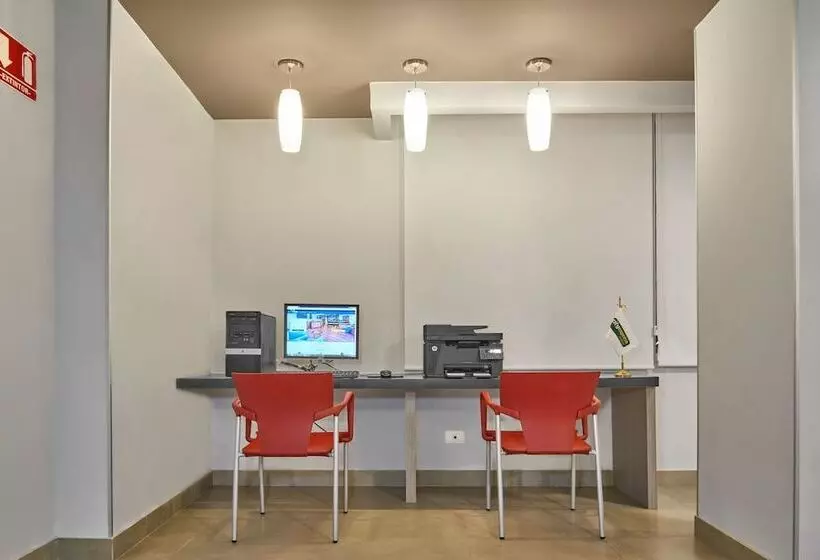 酒店 City Express Junior By Marriott Mexicali