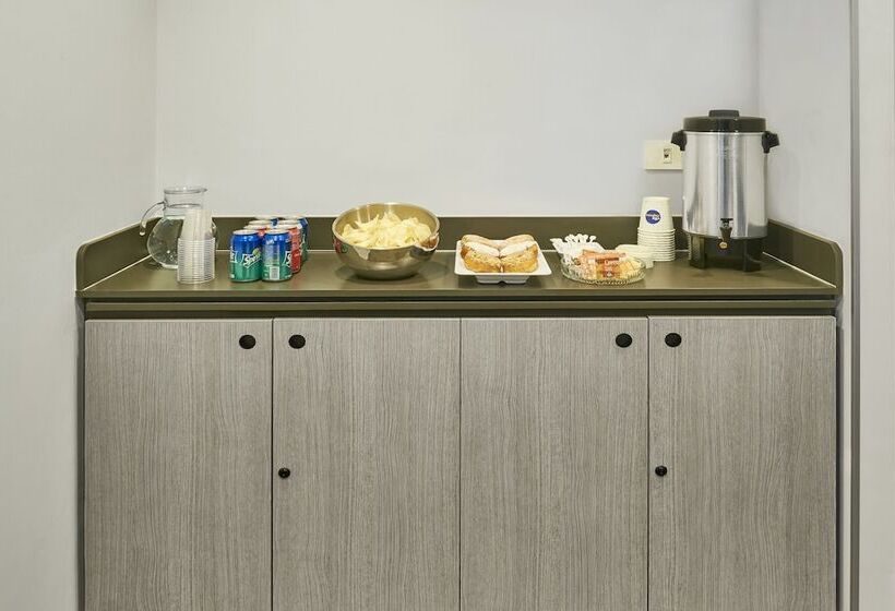 ホテル City Express Junior By Marriott Mexicali