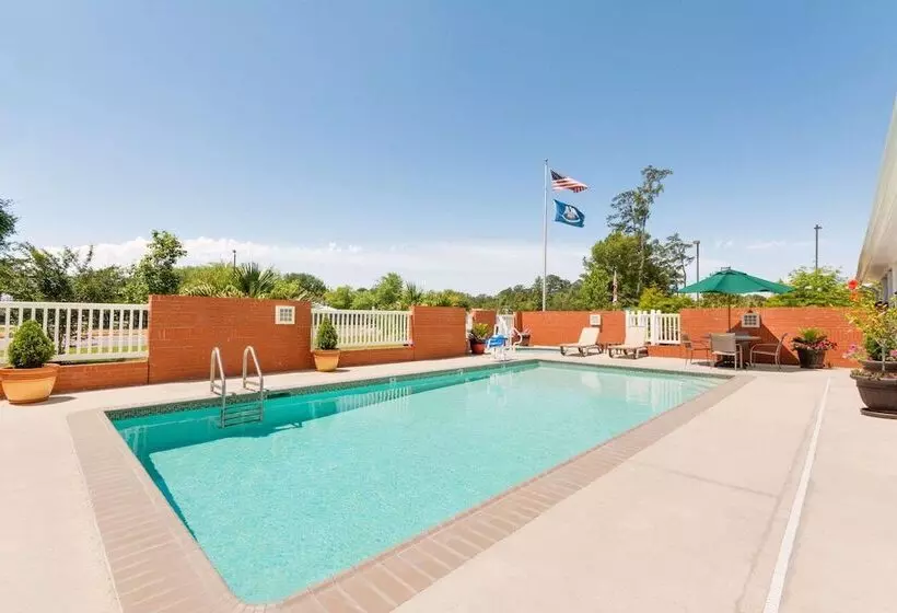 酒店 Country Inn & Suites By Radisson, Covington, La