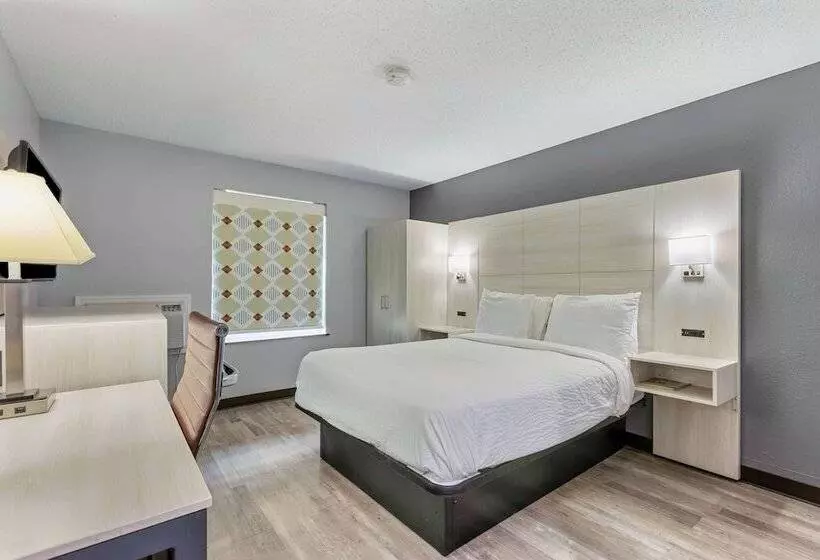 酒店 Days Inn By Wyndham Savannah Gateway I95