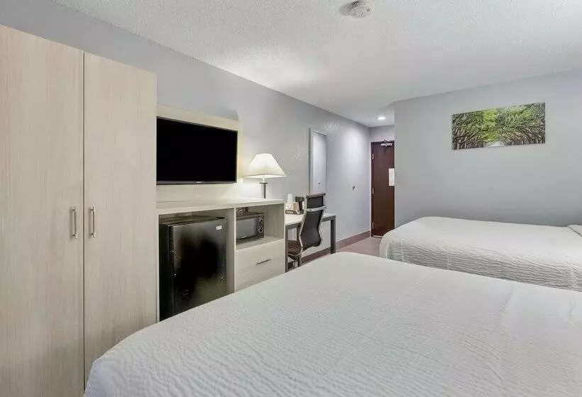 酒店 Days Inn By Wyndham Savannah Gateway I95