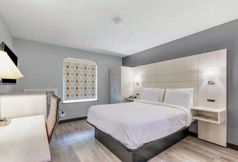 酒店 Days Inn By Wyndham Savannah Gateway I95