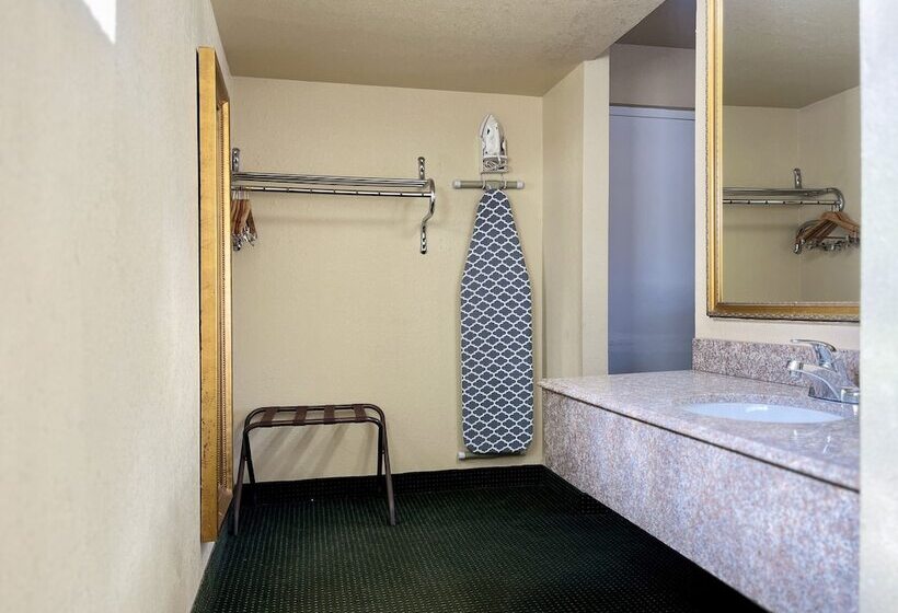 酒店 Econo Lodge Del Rio