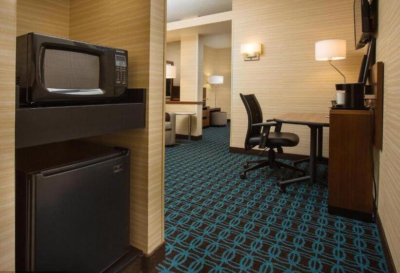 فندق Fairfield Inn & Suites Columbus Osu