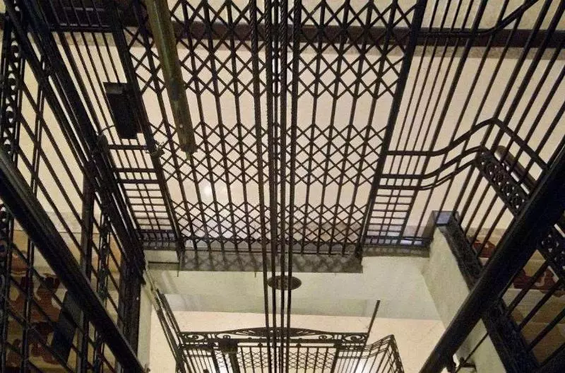 Hotelli First Business