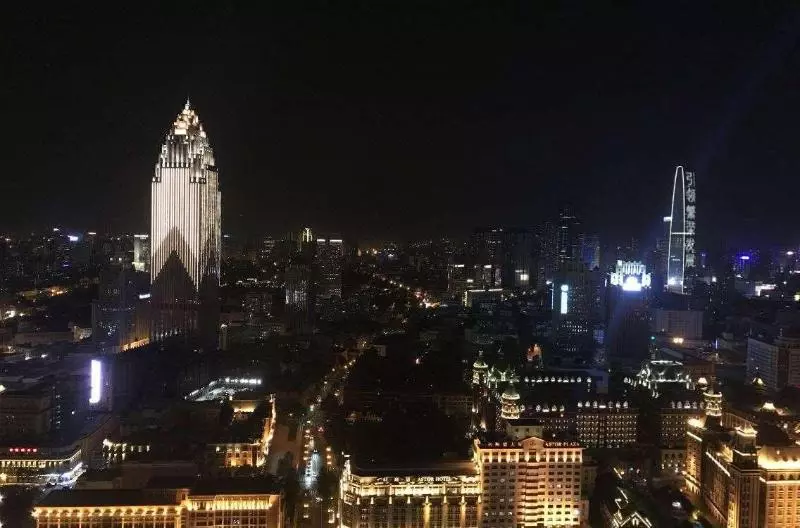 Hotelli First Business